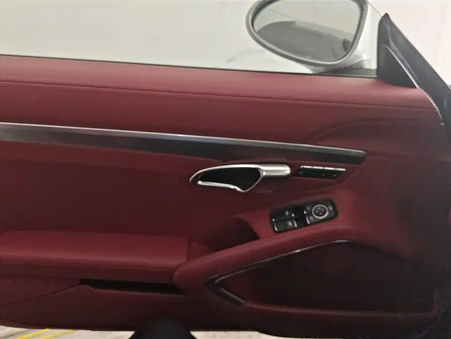 Porsche 718 2022 Boxster 2.0T фото 7