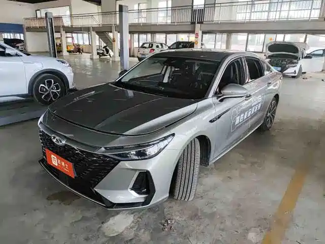 Chery Arrizo 8 1.6T DCT, Смарт