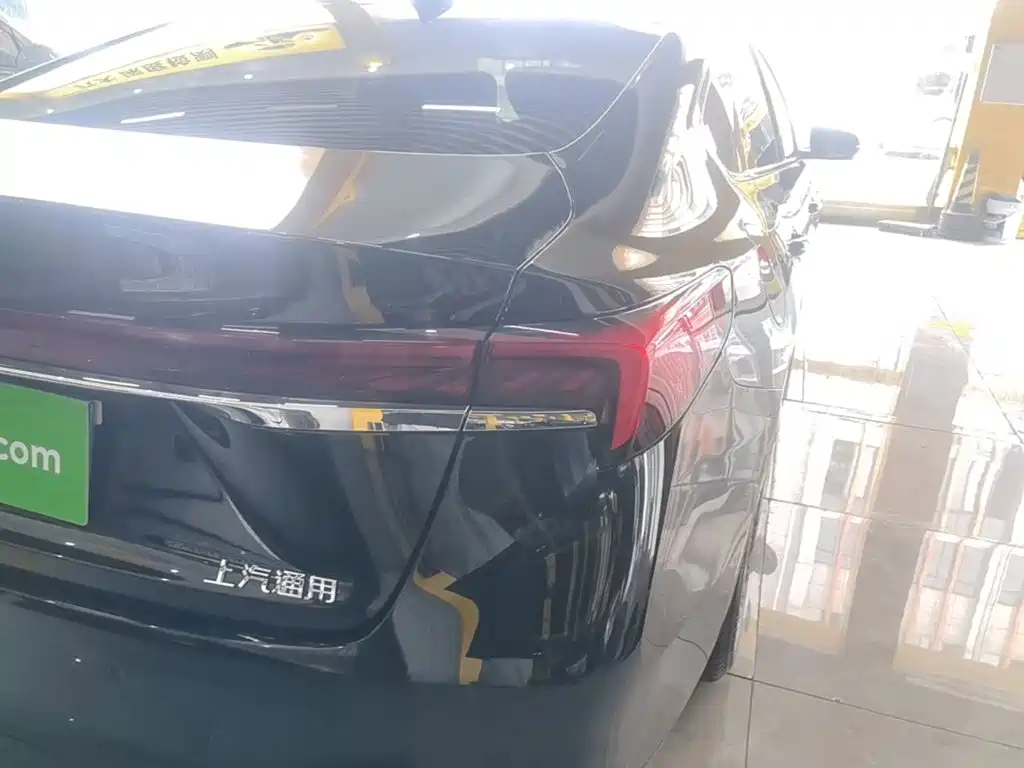Buick LaCrosse 2025 2025 Model 28T Platinum Edition