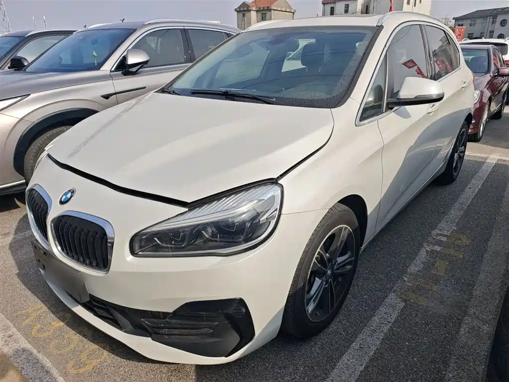 BMW 2 Series Touring 2018 218i M Sport Package