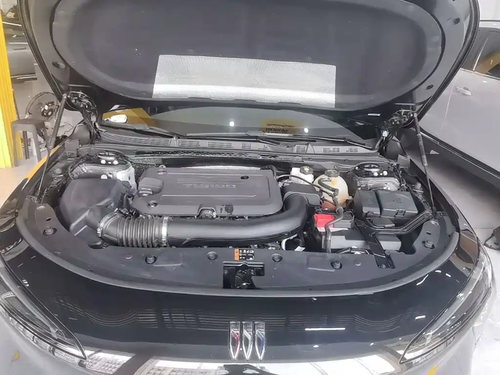 Buick LaCrosse 2025 2025 Model 28T Platinum Edition