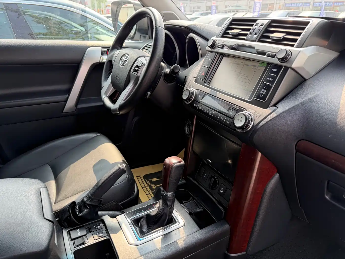 Toyota Prado 2014 4.0L Automatic TX-L NAVI фото 13