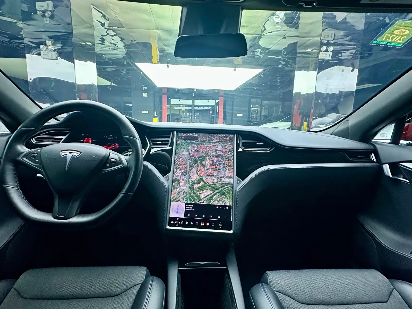 Фото 10 - Tesla Model S