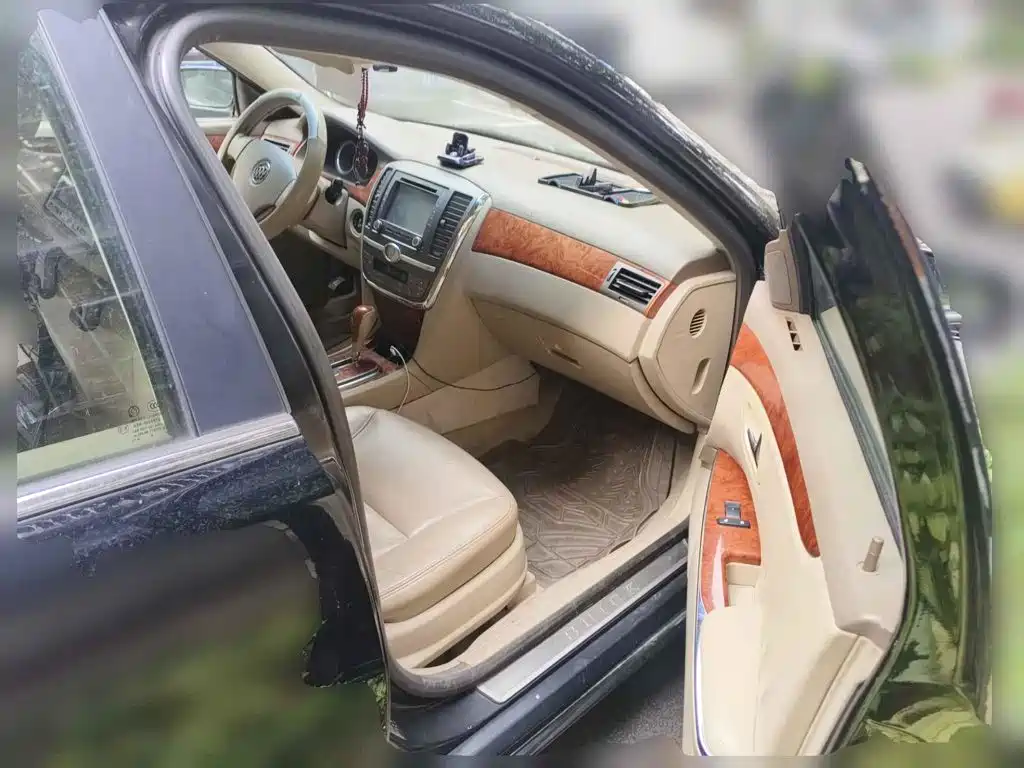 صورة 13 - Buick LaCrosse