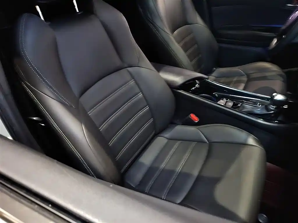 Toyota C-HR 2018 Model 2.0L Luxury Sunroof Version China V фото 25