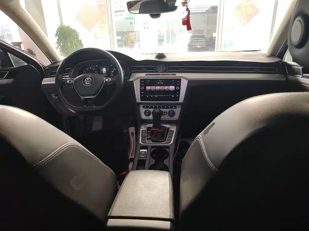 Volkswagen Weilan 2018 380TSI 2WD Comfort Edition фото 3