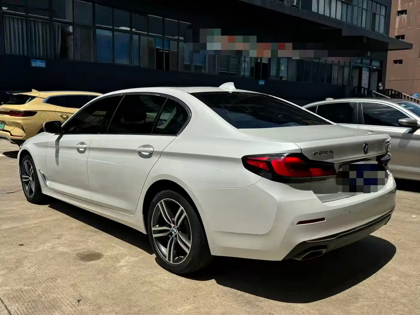 BMW 5-SERIES