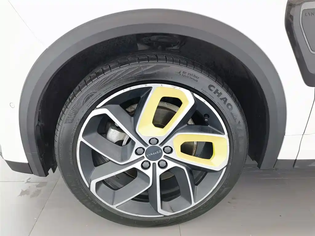 Lynk & Co 05 2020 2.0TD 2WD Shine Halo фото 17