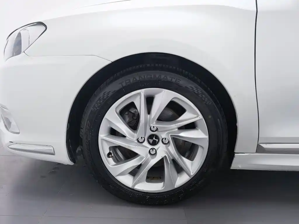DS 5LS 2015 2014 1.8L Elegance VTi140