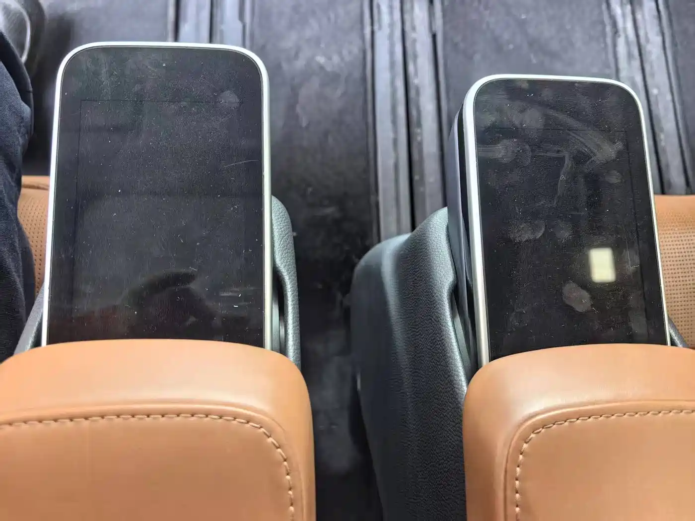 Hongqi HQ9 2023 2.0T Smart Connect Flagship фото 15