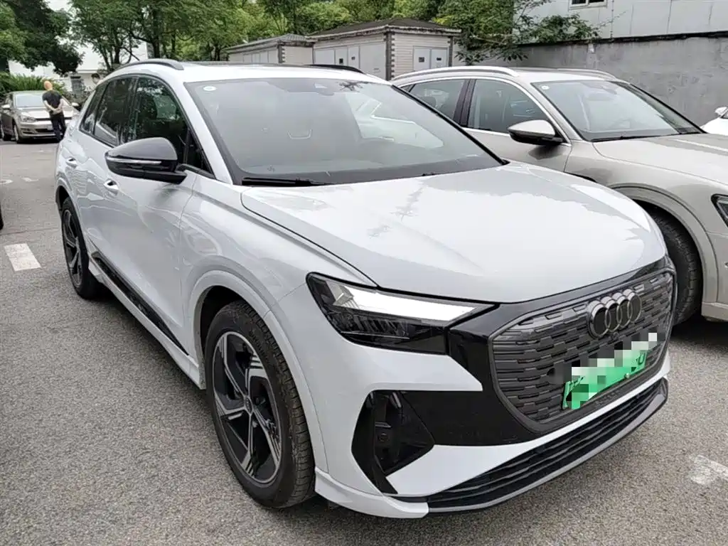 Audi Q4 e-tron 2024 50 e-tron quattro Creation Night Edition фото 7