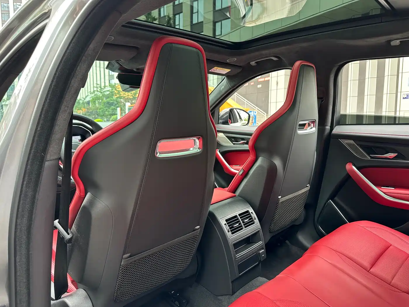 Jaguar F-PACE 2024 P250 R-Dynamic HSE фото 24