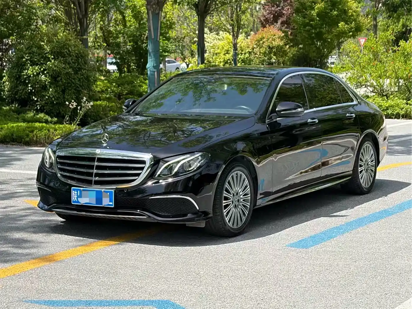 Mercedes-Benz E-Class 2017 E 300 L Sport Fashion