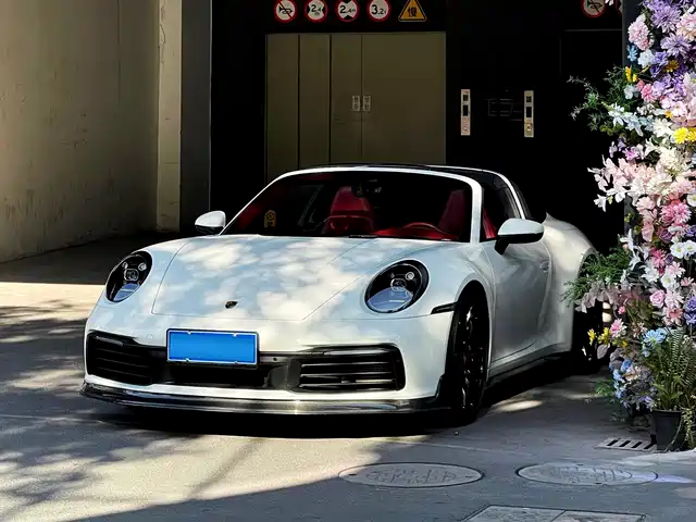 Porsche 911 Targa 4 3.0T