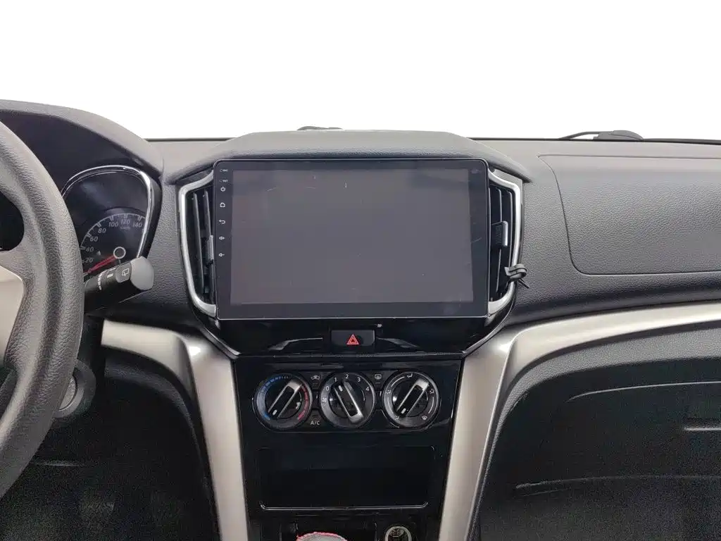 Venucia T70 2017 2016 2.0L Manual Rui Qu Edition