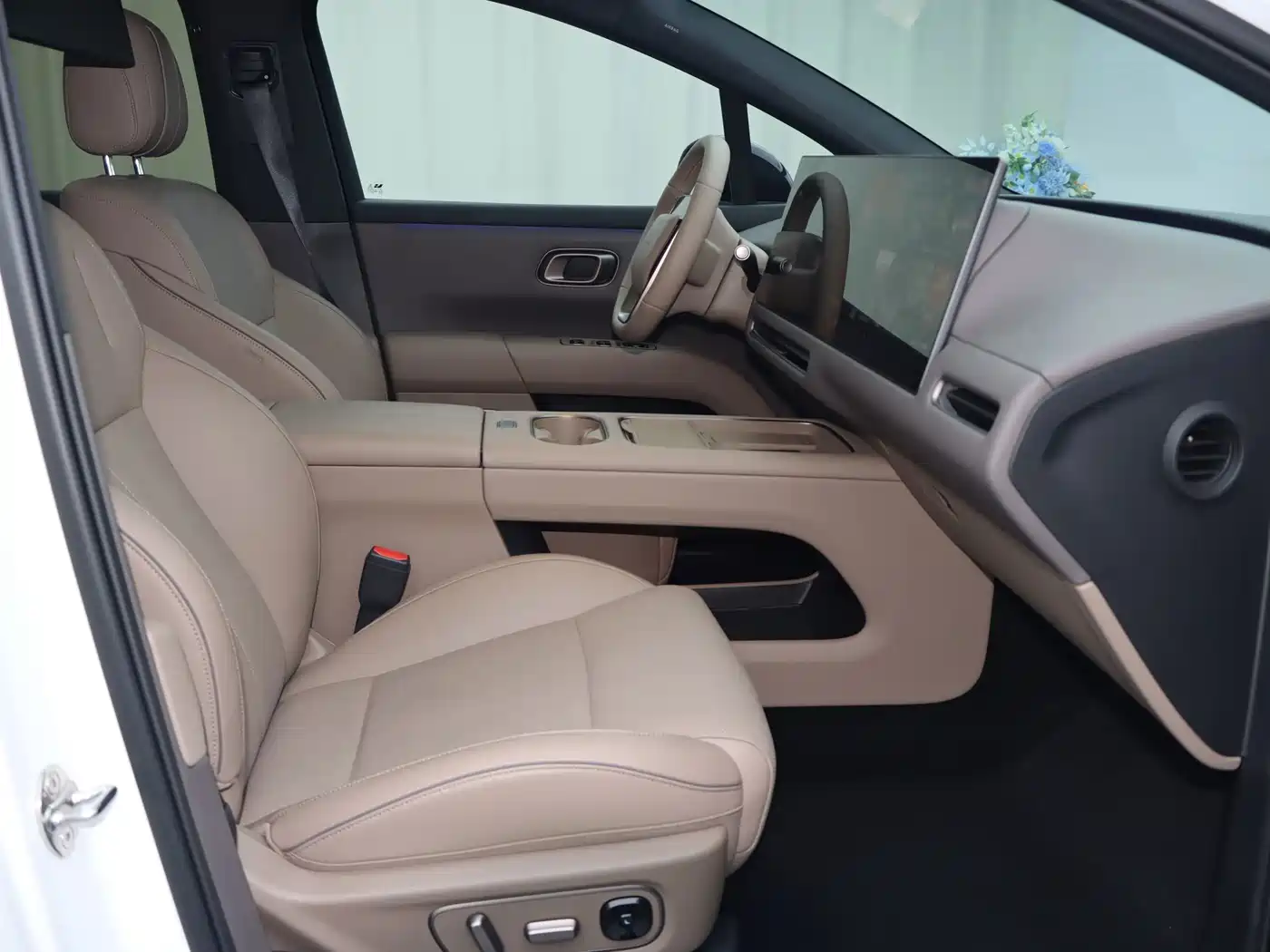 Li Auto i6 2026 2025 4WD Base Model