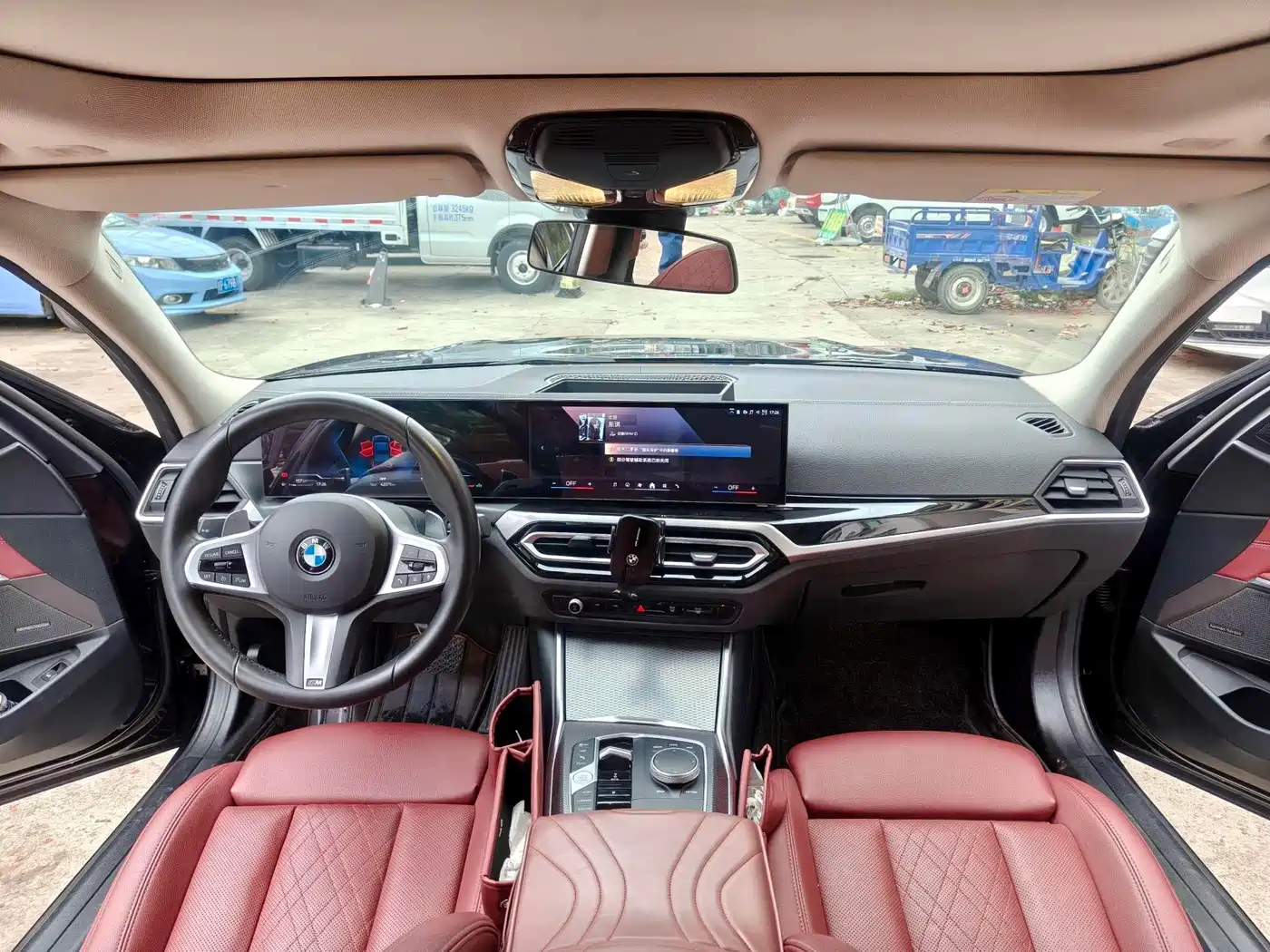 BMW 3 Series 2024 325Li M Sport Shadowline Package фото 7