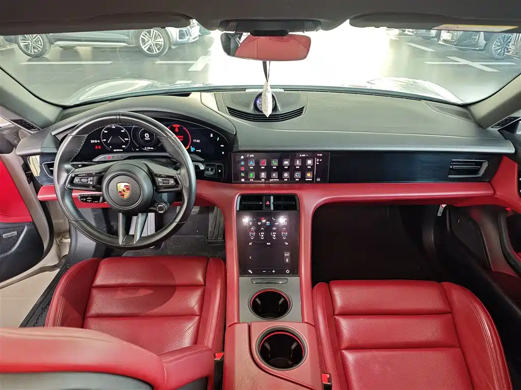 Porsche Taycan 2020 Taycan фото 10