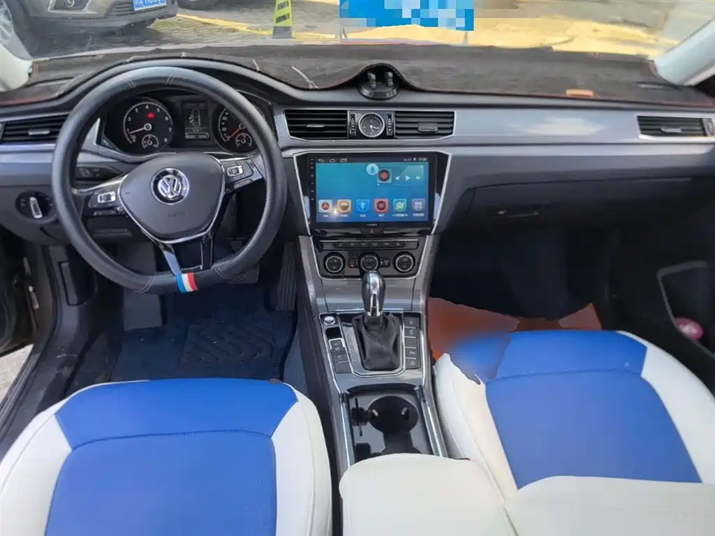 Volkswagen Passat 2017 330TSI DSG Prestige фото 10