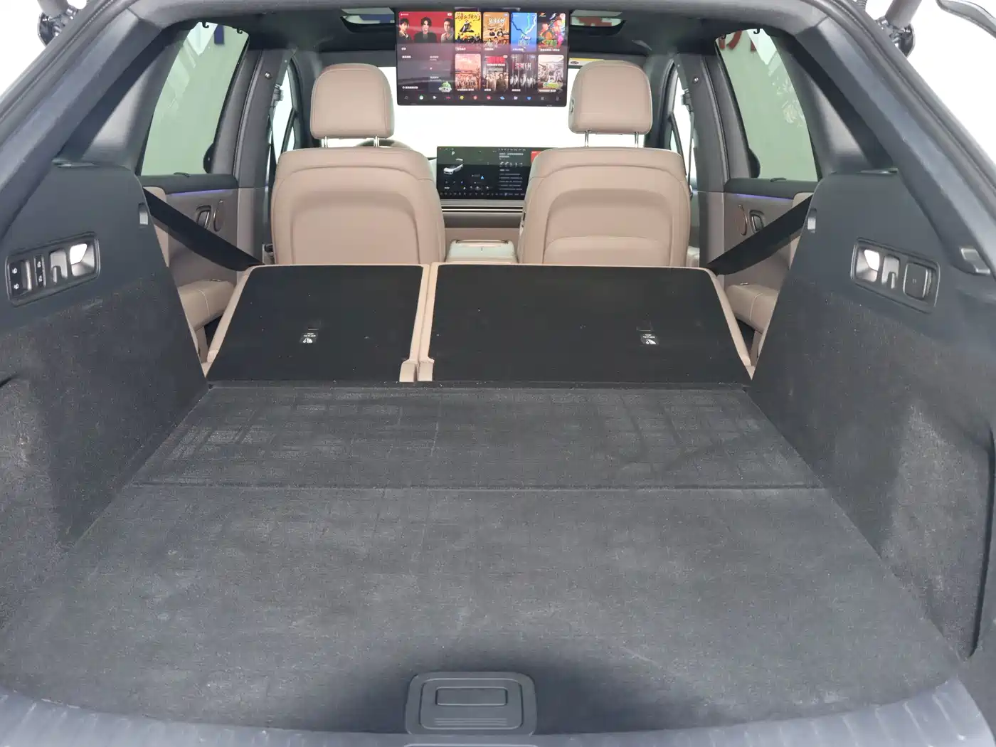 Li Auto i6 2026 2025 4WD Base Model