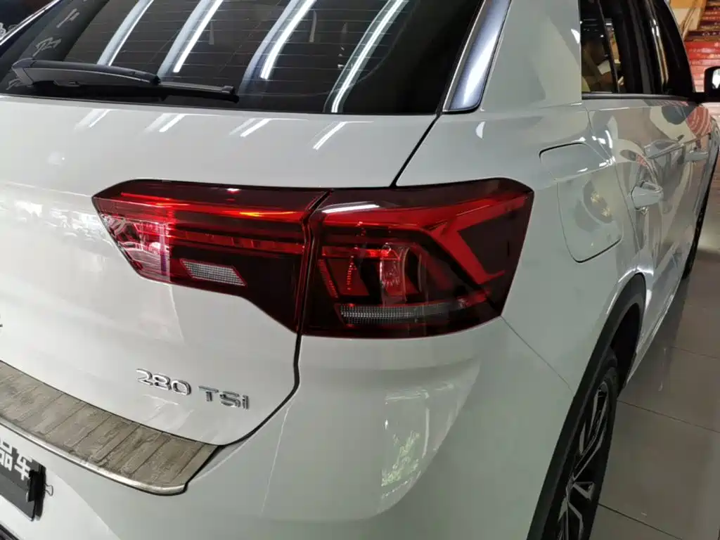 Фото 8 - Volkswagen T-ROC