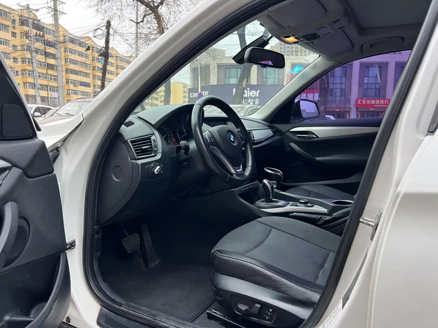 BMW X1 2014 sDrive18i Leading Edition фото 9