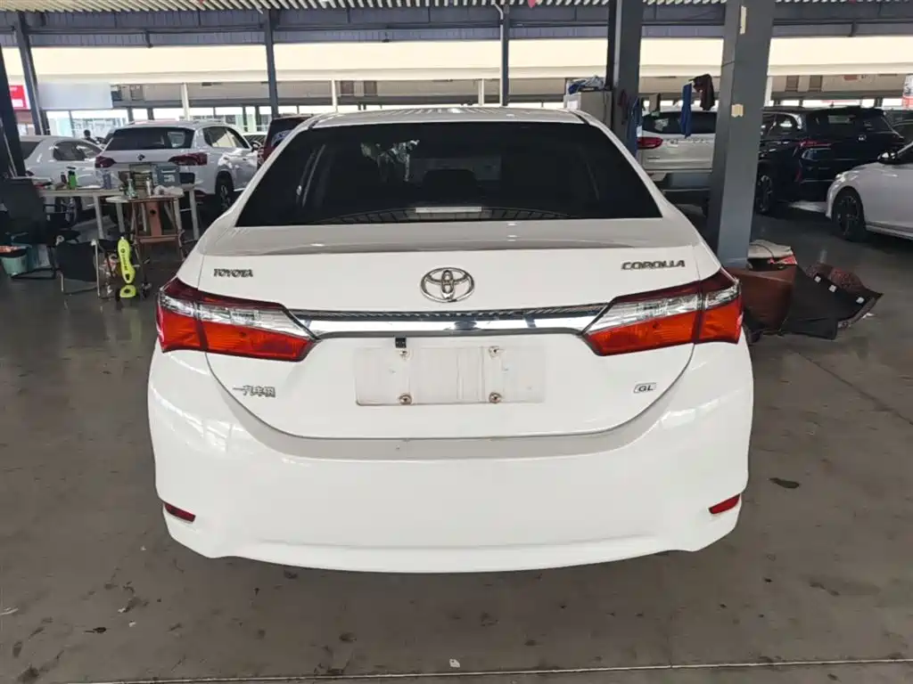 Toyota Corolla 2017 Facelift 1.6L S-CVT GL фото 6