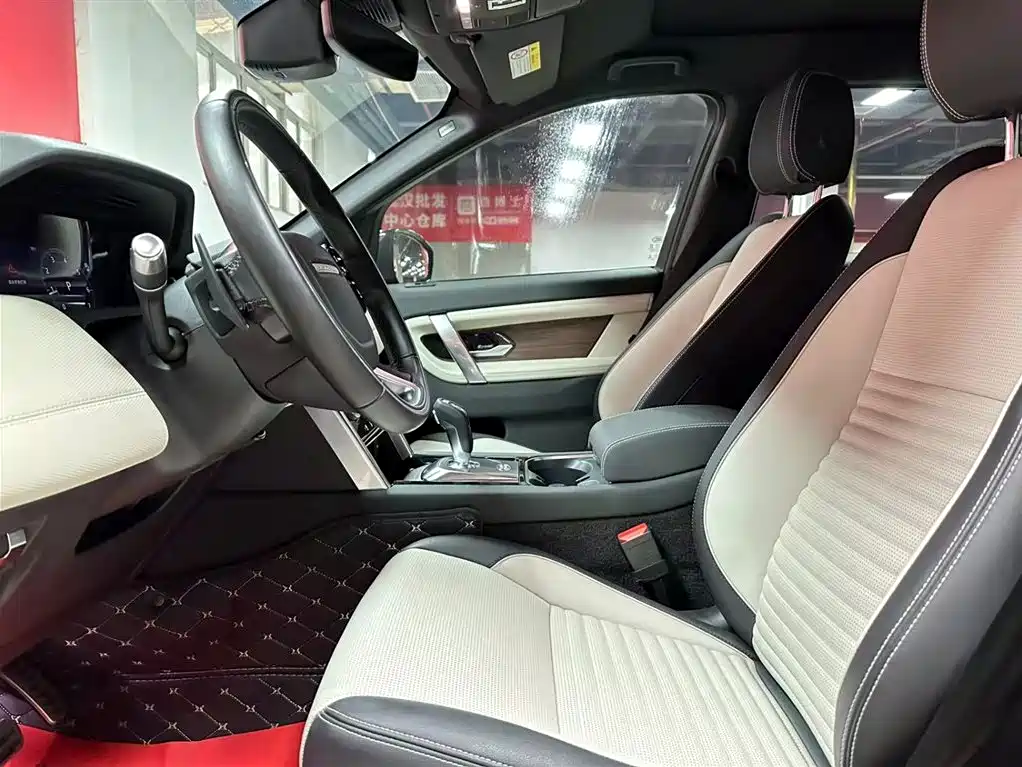 Land Rover Discovery Sport 2021 249PS R-Dynamic SE Performance Technology Edition 7-seater фото 7