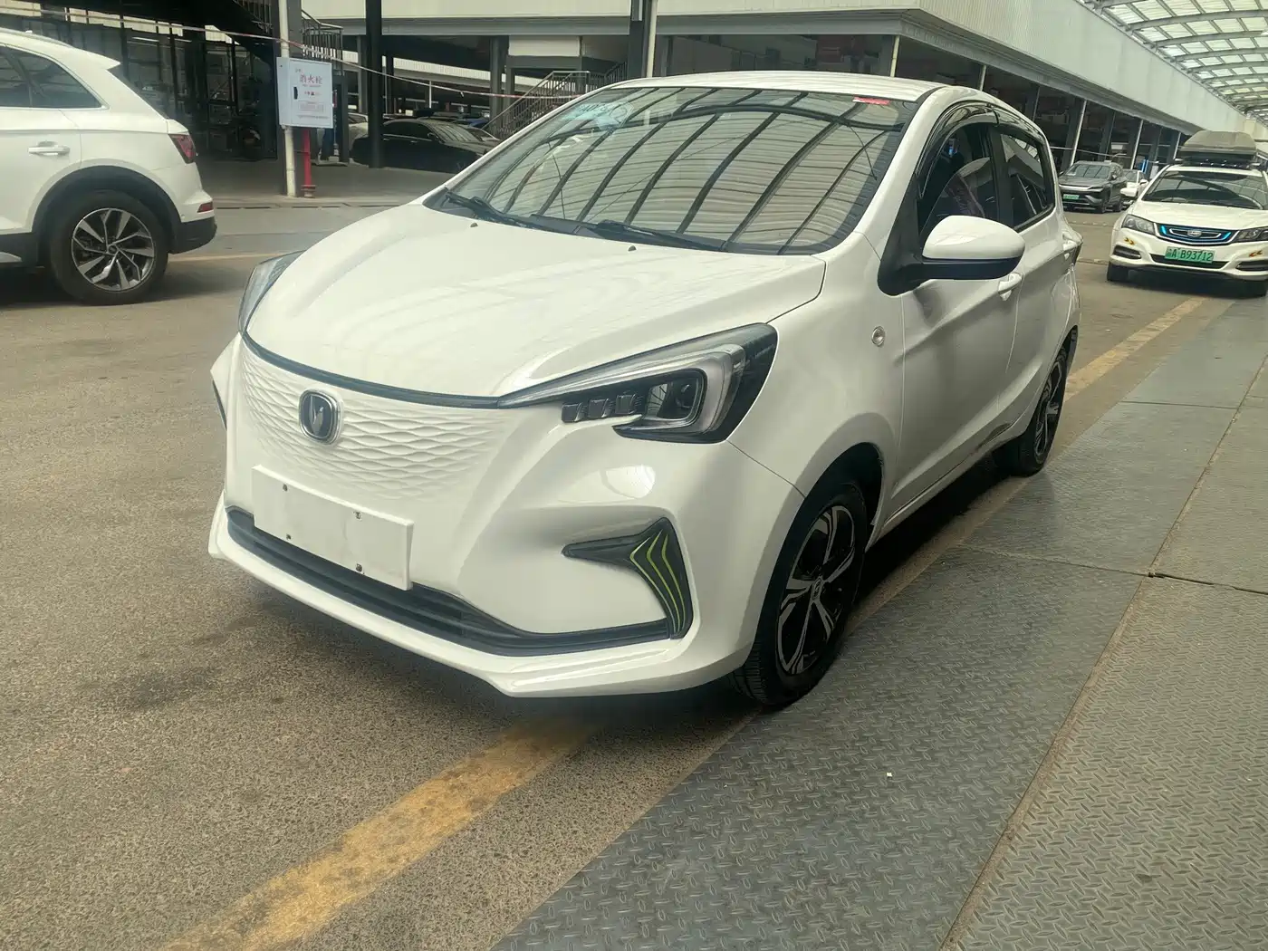  Changan Changan Benben E-Star 2020 Heartjoy Edition LFP (31.95kWh)