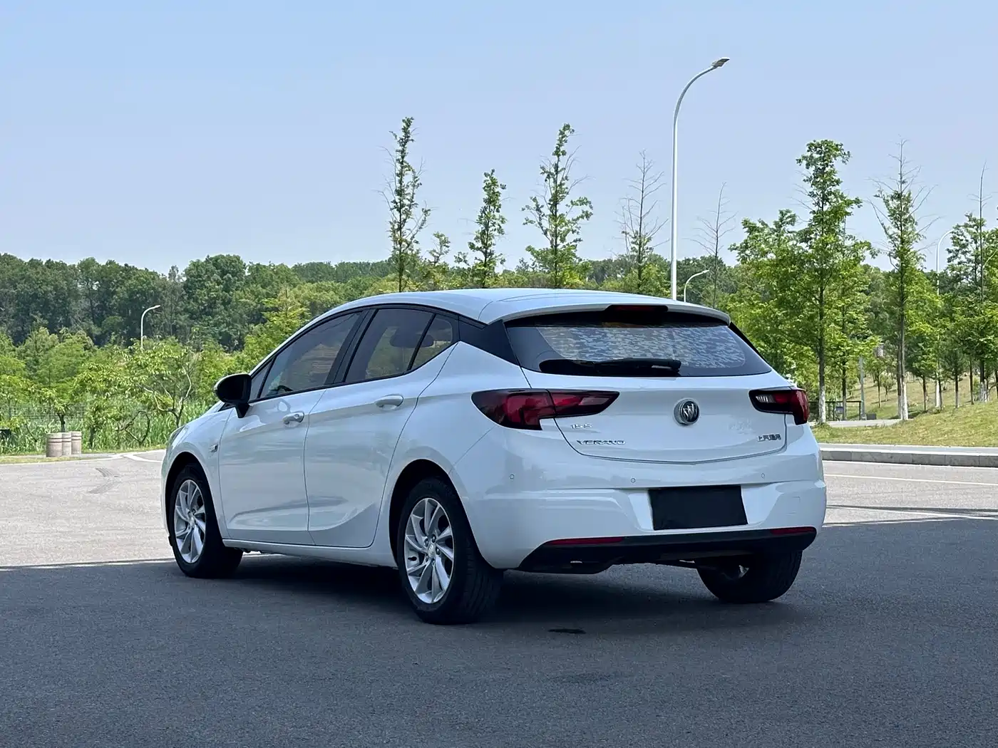 Buick Verano 2016 Hatchback 15S Automatic Leading фото 15