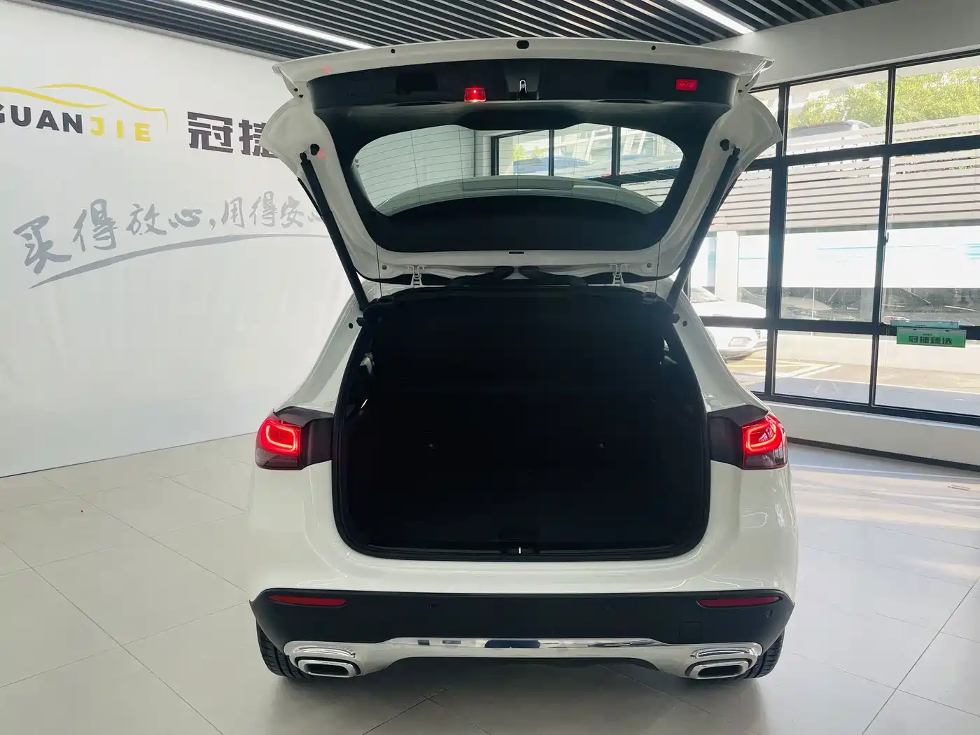 Mercedes-Benz GLA 2023 2023 GLA 220