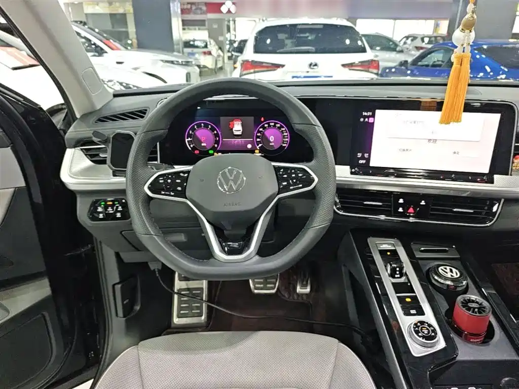 Volkswagen Talagon 2024 380TSI 4WD R-Line Cruise Shared Edition фото 11