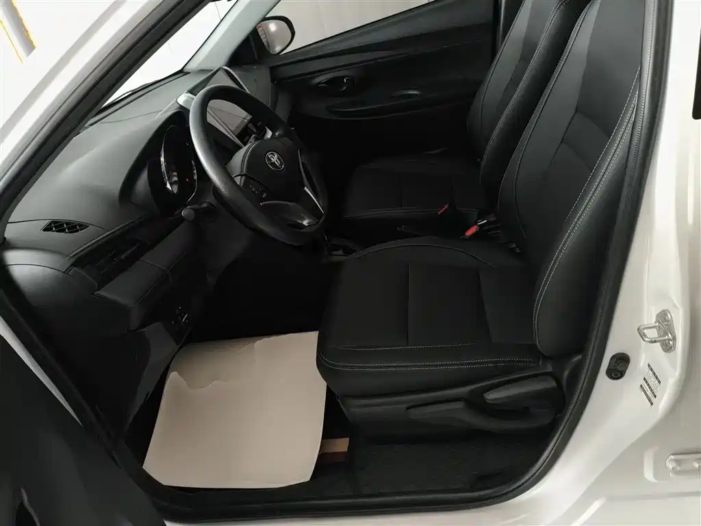 Toyota Vios FS 2021 1.5L CVT Fengchi Edition фото 15