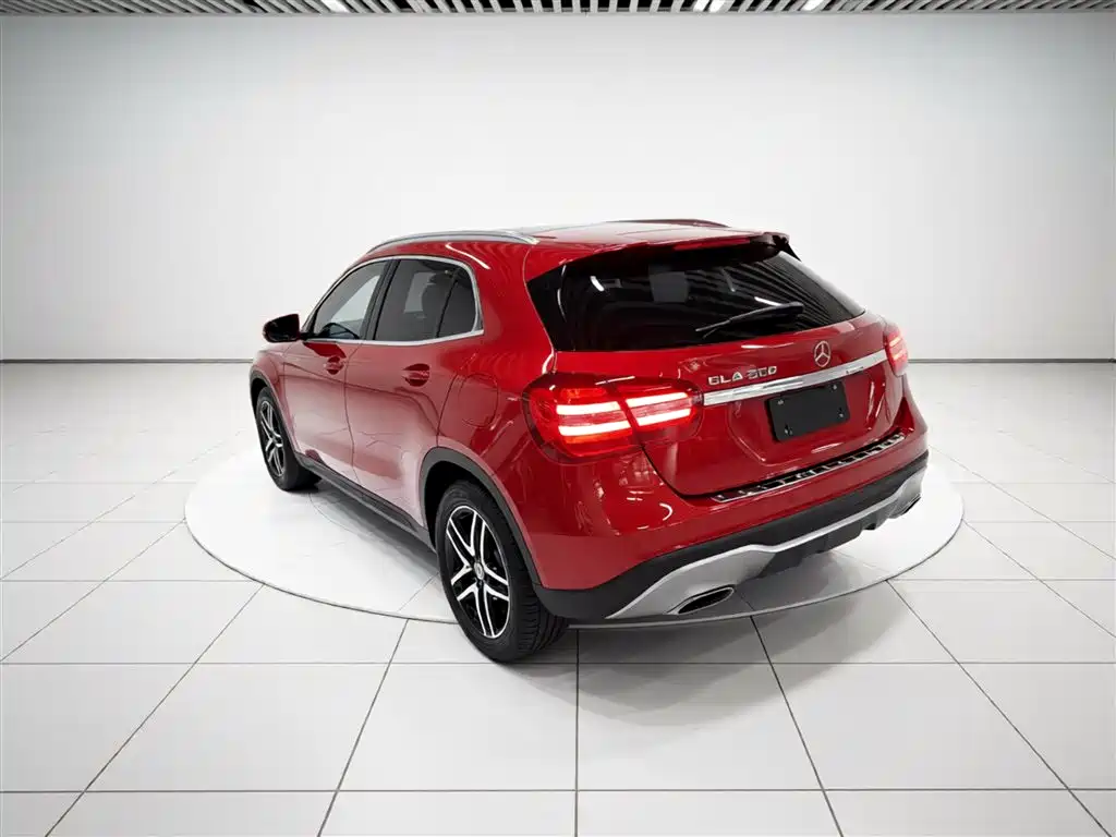 Mercedes-Benz GLA 2017 GLA 200 Fashion фото 5
