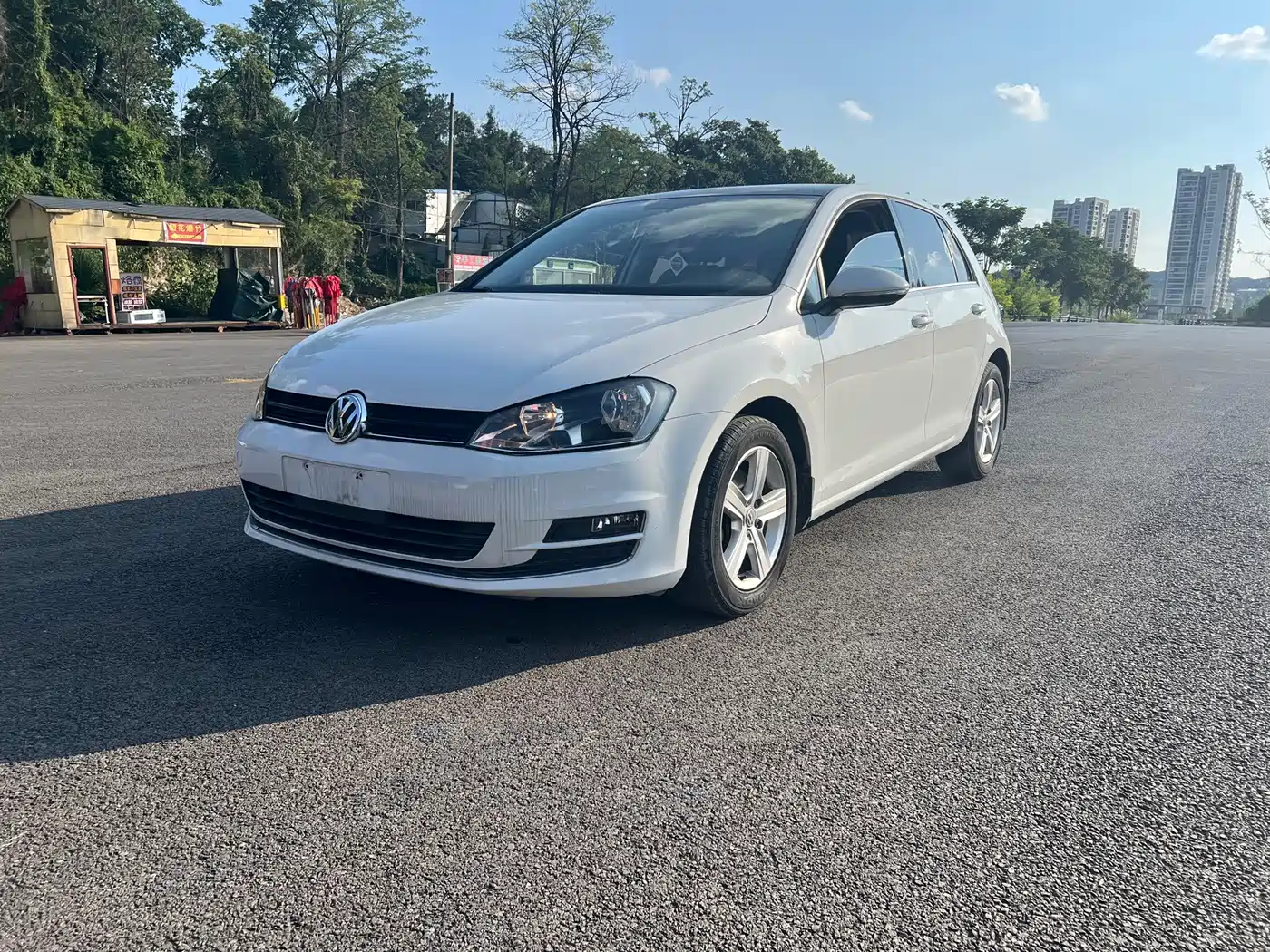 Фото 2 - Volkswagen Golf