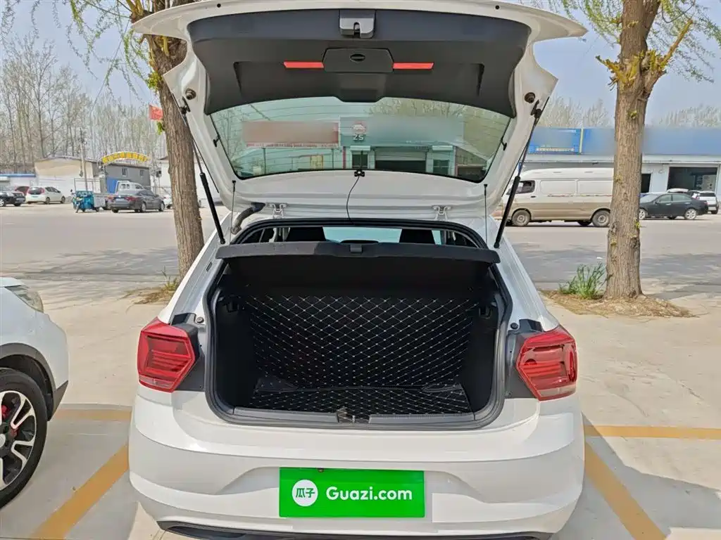 Volkswagen Polo 2021 Plus 1.5L Automatic Panorama Enjoyment Edition фото 15