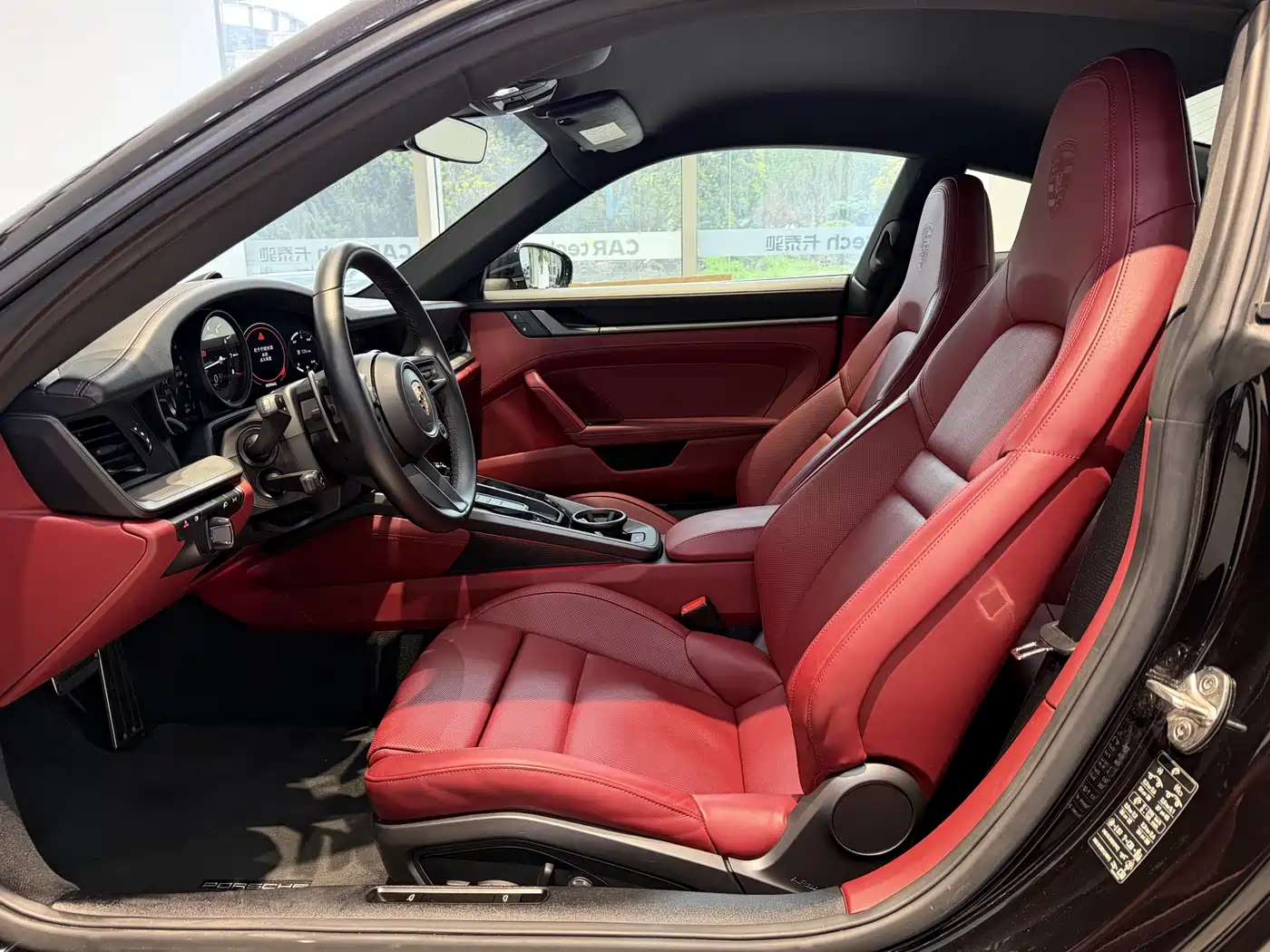PORSCHE 911