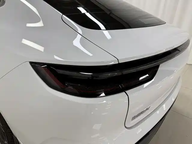 Geely Galaxy Galaxy Xingyao 8 2025 130km EM-i Premium Edition фото 19