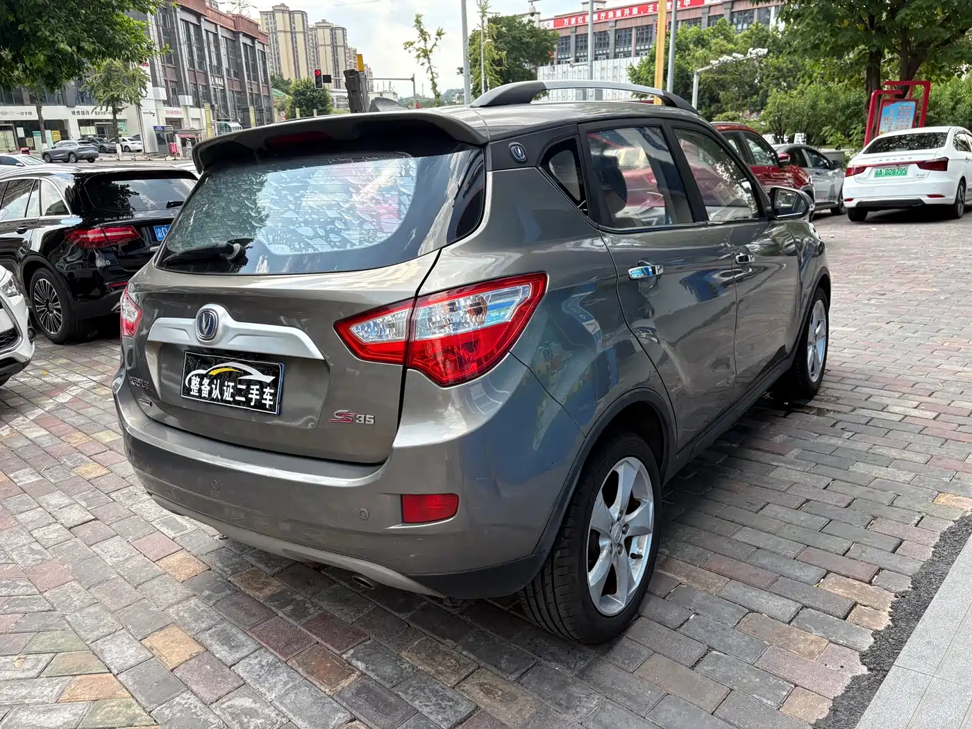 Фото 6 - Changan CS35