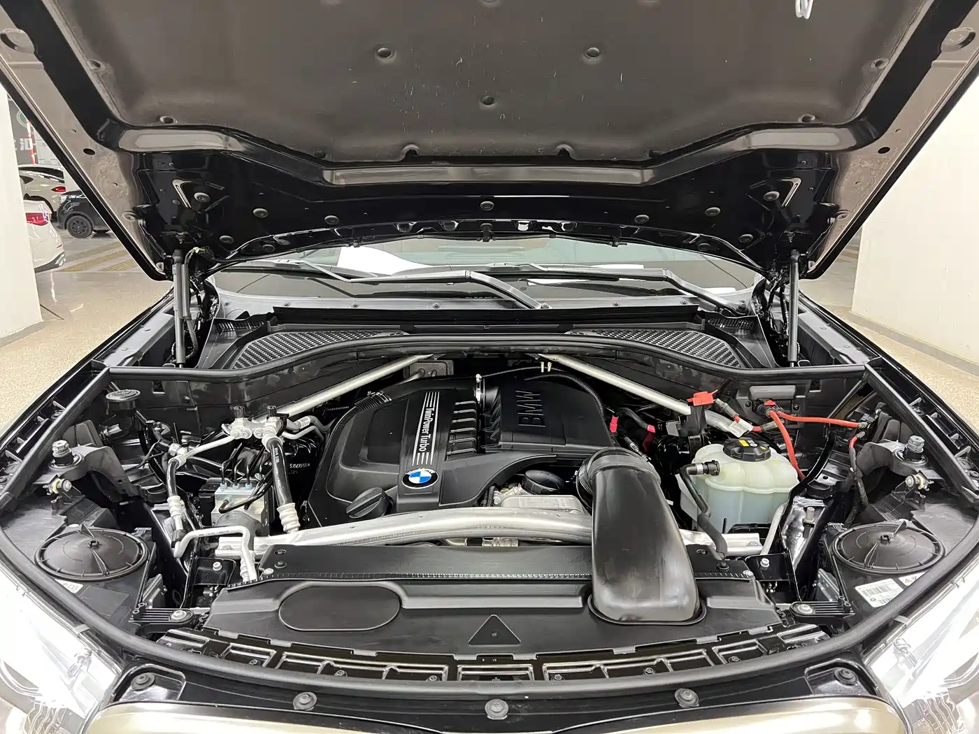 BMW X6 2018 xDrive35i Leading Model фото 34