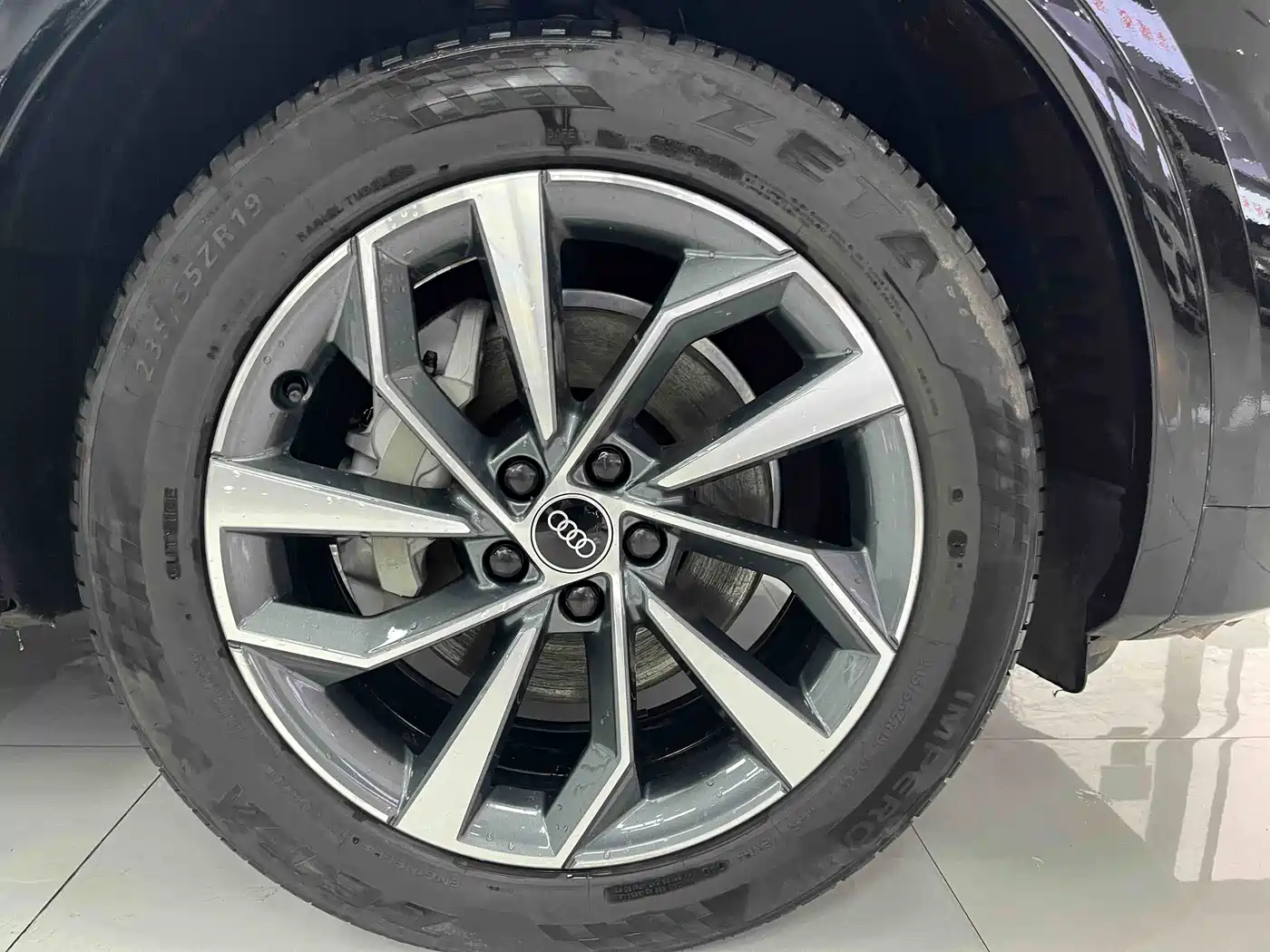 Audi Q5L 2023 40T Luxury Dynamic фото 17