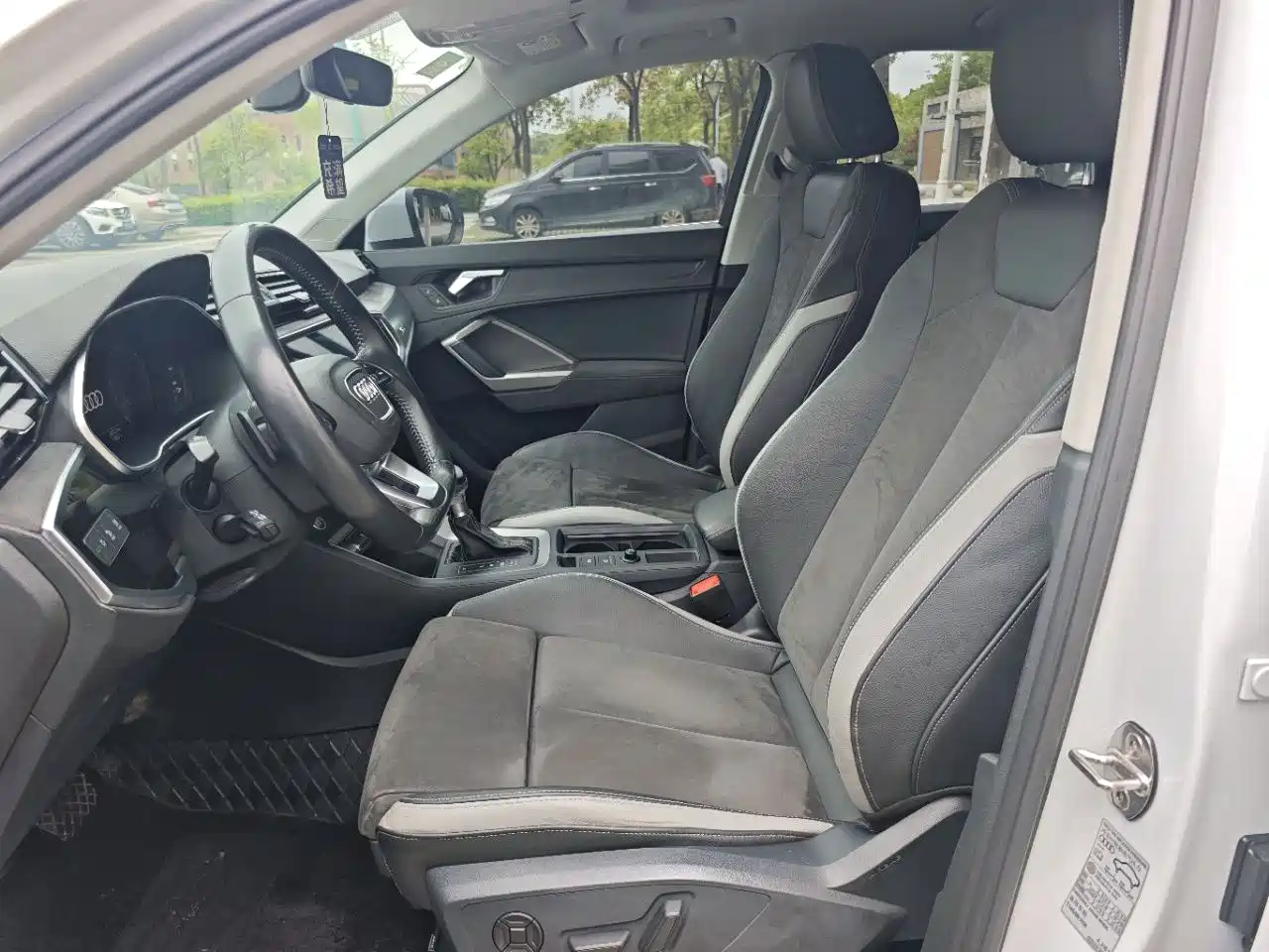 Audi Q3 2022 35 TFSI Fashion Dynamic фото 14