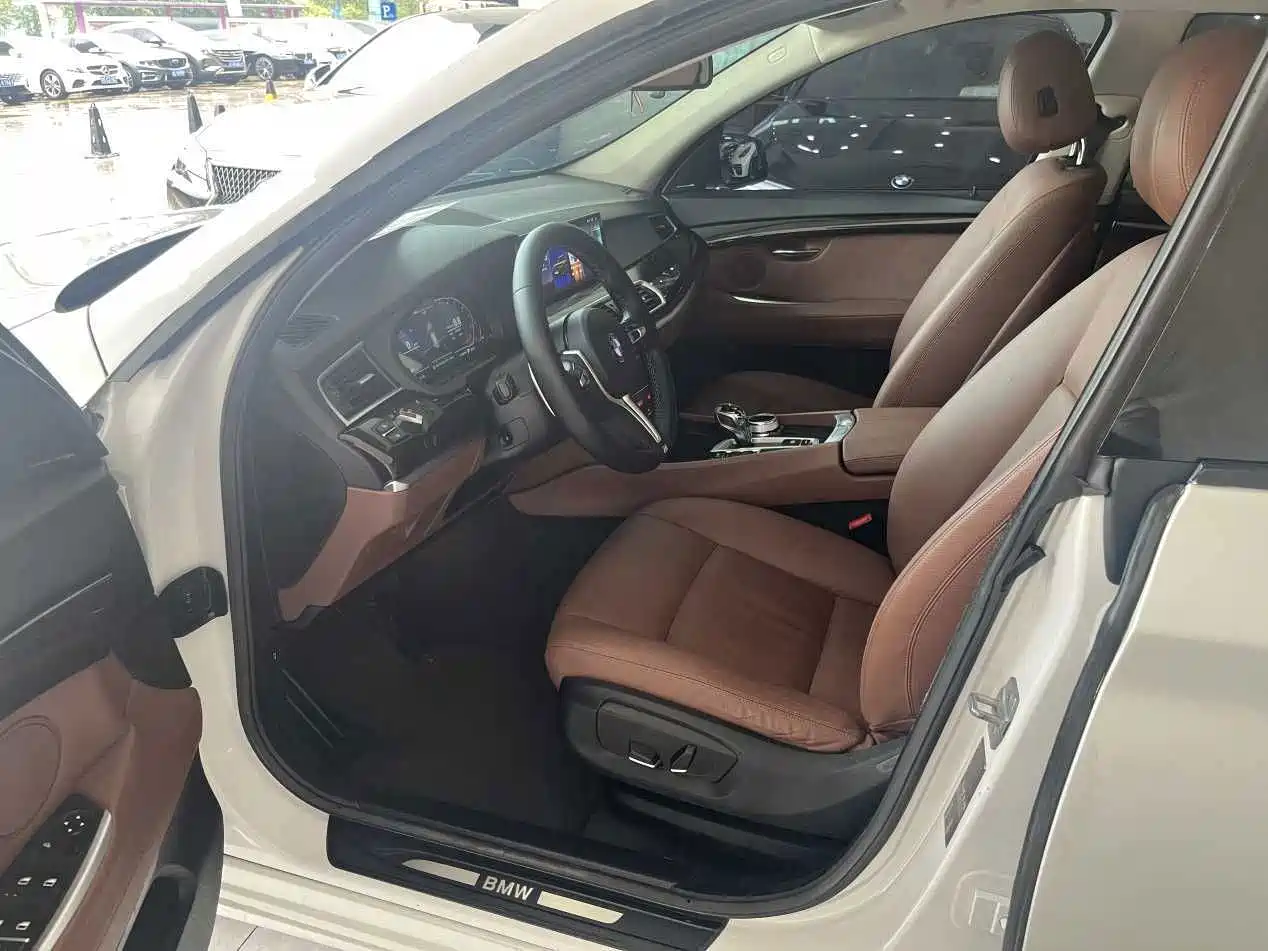2017 BMW 5 Series GT