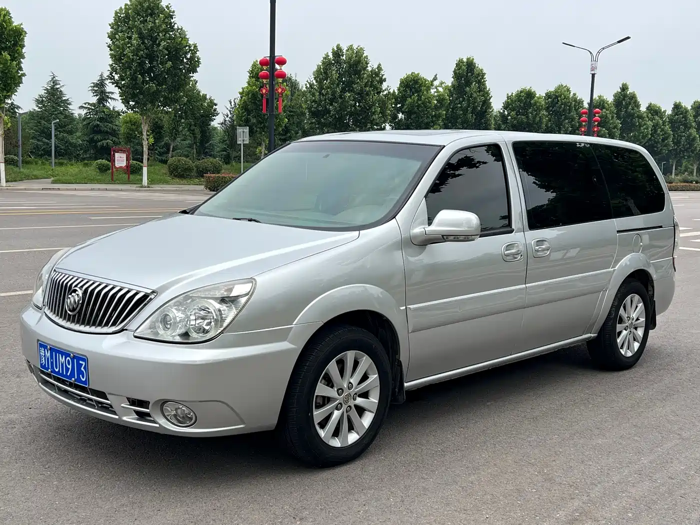 Buick GL8 2011 2.4L LT Executive Edition