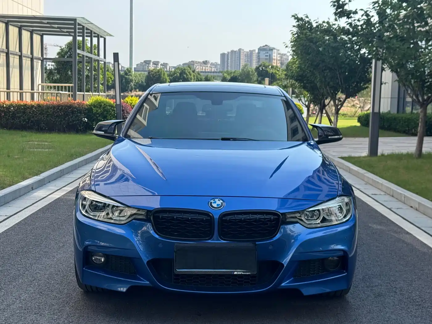 BMW 3 Series 2017 330i M Sport фото 2