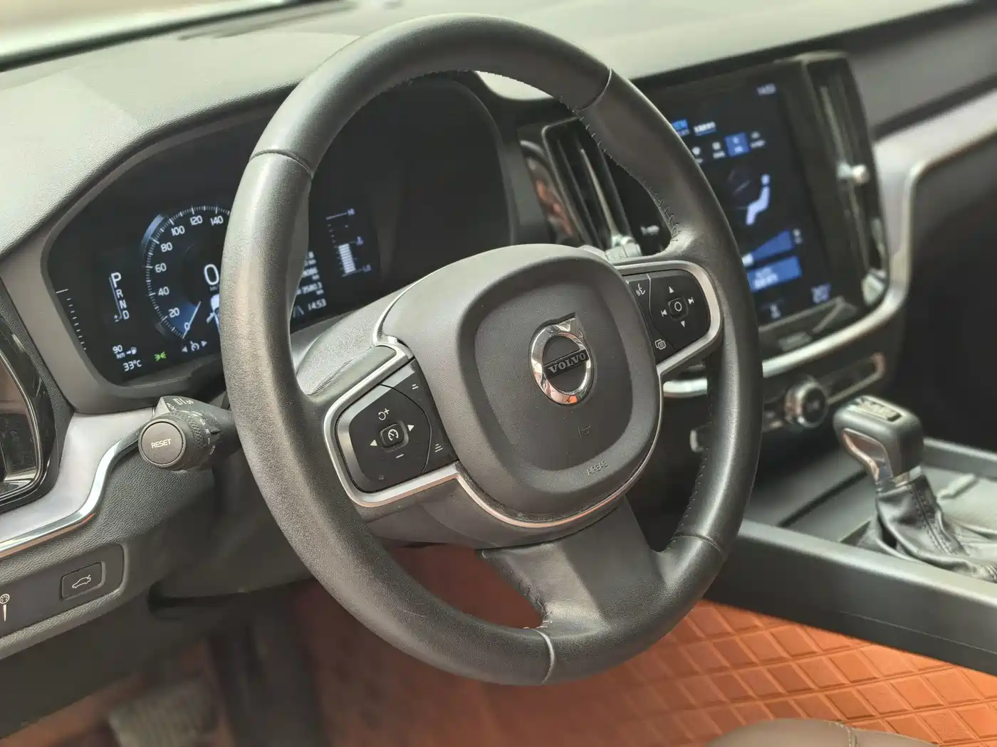 Volvo V60 2020 2020 T4 Momentum Luxury
