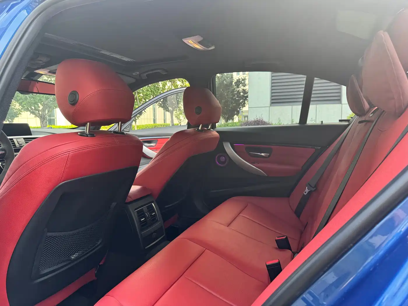 BMW 3 Series 2017 330i M Sport фото 17