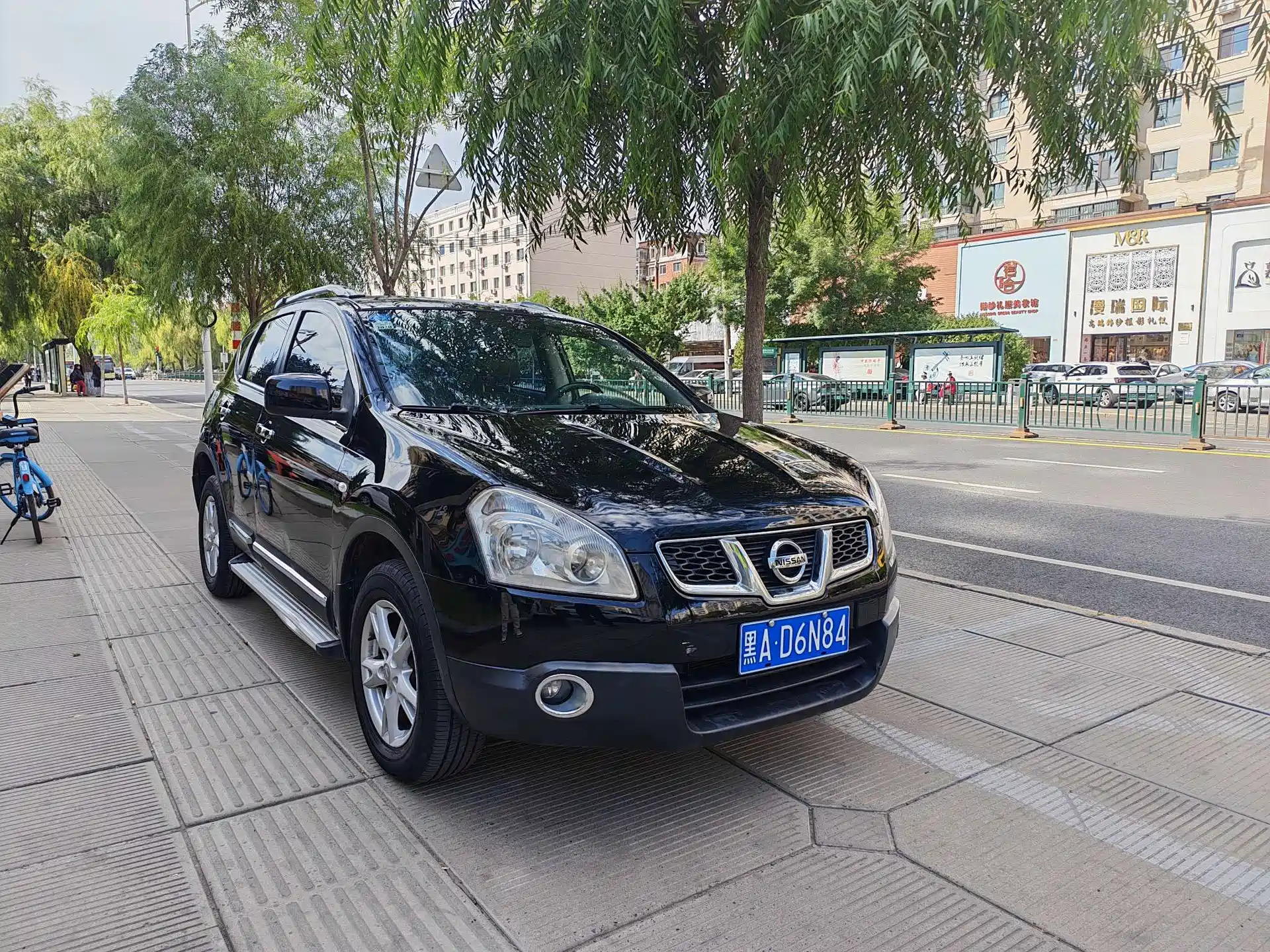Фото 1 - Nissan Qashqai