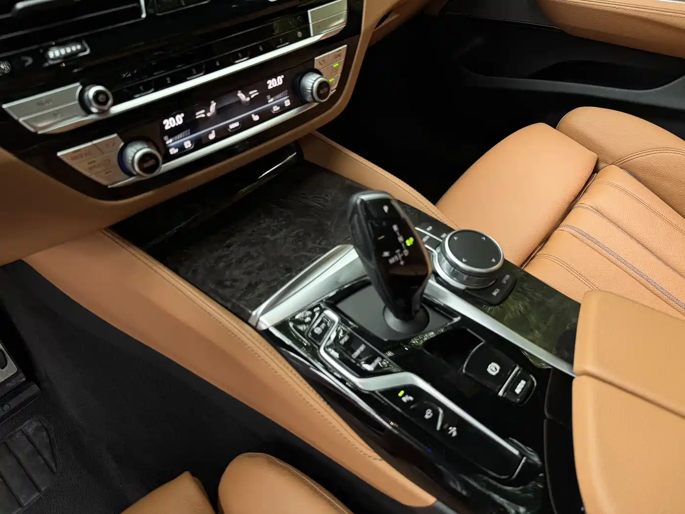 BMW 6 Series GT 2021 630i M Sport Package фото 7