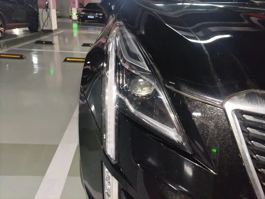Cadillac XT5 2021 2.0T 2WD Luxury Edition фото 7